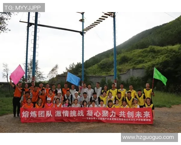 小罗在真人秀中的成长与挑战揭秘，展现真实自我与团队合作的精彩瞬间